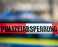 Bild: David Inderlied/dpa
Ermittler haben in einem Waldstück bei Potsdam eine Leiche gefunden. (Symbolbild)