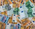 Symbolbild: Jens Büttner/dpa/exb
Die Stadt Amberg gibt zu viel Geld aus – auch für den laufenden Betrieb. Es wir Einschnitte geben müssen, die für jeden sichtbar werden.
