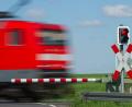 Bild: Patrick Pleul/dpa-Zentralbild/dpa
Im Jahr 2024 gab es in Bayern fast 3000 Bahnübergänge. (Symbolbild)