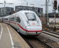 Bild: Stefan Puchner/dpa
Wegen eines verdächtigen Gegenstands wurden Teile des Ulmer Hauptbahnhofs zeitweise gesperrt.
