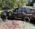 Bild: Polizei Oberfranken
Dieses gestohlene Auto wurde nach zwei Jahrzehnten aus dem Kanal bei Forchheim geborgen.