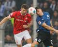 Bild: Friso Gentsch/dpa
Daniel Hanslik (l) soll die Angriffsflexibilität beim VfL Bochum erweitern. (Archivbild)