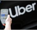Bild: Sebastian Gollnow/dpa
Uber führt in Deutschland eine neue In-App-Funktion ein, die es Fahrgästen erlaubt, während der Fahrt den Ton im Fahrzeug aufzuzeichnen. (Symbolbild)