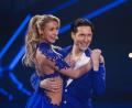 Bild: Rolf Vennenbernd/dpa
Anna-Carina Woitschack holte sich mit ihrem ersten Tanz im „Let's Dance“-Finale direkt 30 Punkte.