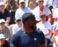 Bild: Emma Da Silva/AP/dpa
Frances Tiafoe hatte bei den French Open ein spezielles Problem.