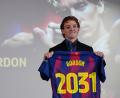 Bild: Joan Mateu/AP/dpa
Anthony Gordon wechselt von Newcastle United zum FC Barcelona.