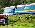 Archivbild: Nicolas Armer/dpa
Ein Bild der verunglückten Alex-Lokomotive. In Tschechien befasst sich nun ein Gericht mit dem Unfall aus dem August 2021.