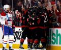 Bild: Karl B DeBlaker/AP/dpa
Gleich sechs Mal jubelten die Hurricanes auf dem Weg in die Stanley Cup Finals.