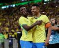Bild: Bruna Prado/AP/dpa
Vinícius Júnior (l.) brachte die Seleção bereits in der 2. Minute in Führung.