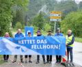 Bild: -/LBV/dpa
Der Landesbund für Vogel- und Naturschutz (LBV) spricht sich gegen den Neubau eines Sessellifts am Fellhorn im Allgäu aus. Aktivisten protestierten in Oberstdorf mit einem Banner gegen die Maßnahme.