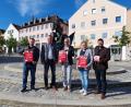 Bild: Carmen Ehbauer
Die Änderungen und Neuerungen des Städtedreiecklaufs präsentierten Dominik Kerner vom Organisationsteam, Rudolf Seidl, Bürgermeister von Maxhütte-Haidhof, Martin Antretter, Bürgermeister von Burglengenfeld, Thomas Beer Bürgermeister von Teublitz, und Sebastian Hauser, Geschäftsstellenleiter Zweckverband Städtedreieck.