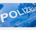 Bild: Boris Roessler/dpa
Nach einem Messerangriff in Arnstorf fahndete die Polizei mit Unterstützung aus der Luft nach dem flüchtigen Täter. (Symbolbild)