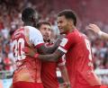 Bild: Karl-Josef Hildenbrand/dpa
Würzburg feiert die Rückkehr in die dritte Liga.