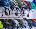 Bild: Jens Büttner/dpa
Nicht alle tragen einen Fahrradhelm, viele wünschen sich aber eine Helmpflicht. (Symbolbild)