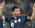 Bild: Gustavo Garello/AP/dpa
Die Auszeichnung erhält Messi im Oktober von König Felipe VI. überreicht. (Archivbild)