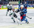 Archivbild: Elke Englmaier
Filip Reisnecker (links) wechselt zur kommenden Saison zu den Blue Devils Weiden.