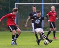 Archivbild: war
US-amerikanische Soldaten spielten in den vergangenen drei Jahren unter Federführung von Concordia Hütten im Fußballkreis Amberg/Weiden mit. Nun ist der Rückzug beschlossene Sache. Das Bild zeigt eine Szene aus einem Punktspiel gegen den SV Etzenricht II in der Saison 24/25.