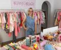 Bild: Petra Hartl
Luisa Schauer in ihrem Pop-up-Store in der Amberger Bahnhofstraße: Hier testet die junge Gründerin, ob ihr Erfolg im Online-Handel auch in einem Ladengeschäft funktioniert.