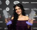 Bild: Soeren Stache/dpa
„Take Me Späti“-Moderatorin Sara Arslan sahnte beim Deutschen Podcast Award ab.