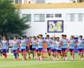 Bild: Jorge Mendoza/AP/dpa
Japan wird Berichten zufolge vorerst den Trainingsplatz wechseln.