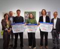 Bild: Georg Birner
Die Gewinner des Kunstpreises. Von links nach rechts: Sabine Seberak (Sparda-Bank Amberg), Michael Cerny, LEITI, Theresa Eberl, Luis Weiland und Michael Gruber (Vorstandsvorsitzender der Sparda-Bank Ostbayern eG).