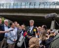 Bild: Benjamin Westhoff/dpa
Bundesverkehrsminister Patrick Schnieder (CDU) hat versichert, dass die Bonner Nordbrücke für ihn derzeit oberste Priorität hat.