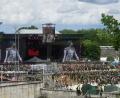 Bild: Richard Kirschner
Live aus Rock im Park: Gitarrenriffs, Moshpits und Crowdsurfer sorgen für Gänsehautmomente. Hier Ecca Vandal.