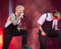 Bild: Daniel Karmann/dpa
Electric Callboy wechselte in schneller Folge die Kostüme.