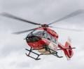 Symbolbild: Daniel Karmann/dpa
Ein Rettungshubschrauber brachte einen Mann nach einem Unfall im Landkreis Cham in ein Klinikum.