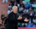 Bild: Themba Hadebe/AP/dpa
Vladimir Petkovic verlängerte seinen Vertrag als algerischer Nationaltrainer. (Archivbild)