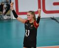 Bild: Arne Dedert/dpa
Deutschlands Volleyball-Kapitänin Camilla Weitzel hatte gegen Japan wenig Gelegenheit zum Jubeln. (Archivbild)
