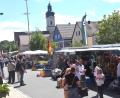 Bild: Ernst Frischholz
Die Flaniermeile Marktplatz war gesäumt von den Ständen der Fieranten.