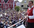 Bild: bö
Der Gemeinschaftschor von über 400 Musikern aus dem Nordbayerischen Musikbund war die Hommage für die Blaskapelle St. Ägidius zum 50-jährigen Bestehen. Die Leitung hatte Kreis-Dirigent Dr. Christian Bäuml, Schmidmühlen.