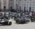 Bild: Konrad Rosner
Der Basilika-Vorplatz war voll mit Moorrädern.