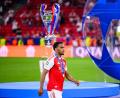 Bild: Tom Weller/dpa
Vor gut einer Woche hatte Jurrien Timber noch das Champions-League-Finale bestritten. (Archivbild)