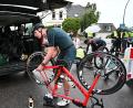 Bild: -/dpa
Fahrrad-Reparaturen beim Ironman in Hamburg.