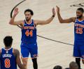 Bild: David J. Phillip/AP/dpa
Die New York Knicks haben in der Finalserie der NBA nun zwei Heimspiele gegen die San Antonio Spurs. (Archivbild)