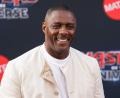 Bild: Andrew Park/Invision/AP/dpa
Entgegen jahrelanger hartnäckiger Gerüchte sah sich der britische Schauspieler Idris Elba selbst eigenen Angaben zufolge wegen seiner Hautfarbe nie als nächster James Bond. (Archivbild)