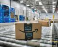 Bild: Richard Vogel/AP/dpa
Die Verbraucherzentrale NRW hat den Online-Händler Amazon wegen einer Preiserhöhung im Sommer 2022 verklagt.  (Archivbild)