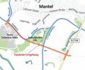 Grafik: Laura Fröhler
Die geplante Ortsumgehung zweigt an einem neuen Kreisverkehr von der Hüttener Straße ab, führt durch die Haidenaab-Aue an den Plätzen des VfB Mantel vorbei, überquert zwei neue Brücken und mündet dann in die Staatsstraße 2166.