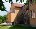 Bild: Fred Lehner
Das Werk ist vollbracht: Der Kindergarten "Unterm Regenbogen" samt neuem Spielplatz in Floß ist erweitert und saniert.