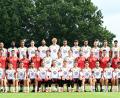 Bild: Federico Gambarini/dpa
Deutsches Teamfoto mit 27 Spielern und Jonas Urbig in der vorderen Reihe (5vr).