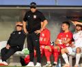 Bild: Soeren Stache/dpa
Ist auch in der kommenden Saison Drittliga-Trainer: Havelses Samir Ferchichi (2.v.l). (Archivbild)