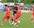 Bild: gb
Der TSV Waldershof (rote Trikots) und der FC Tirschenreuth gehen künftig gemeinsam in der Kreisliga 2 des Fußballkreises Hof/Wunsiedel/Tirschenreuth an den Start.
