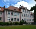 Bild: Josef Rosner
Moderat angehoben werden die Gebühren für die drei Mitterteicher Kinderhäuser. Betroffen davon ist auch das Kinderhaus "Der kleinen Hankerler" (Bild) in Trägerschaft der Stadt. Dort musste aufgrund fehlender Kinder eine Kinderhausgruppe geschlossen werden. Grund der Erhöhung sind steigende Energie- und Personalkosten.