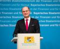Bild: Daniel Vogl/dpa
Finanz- und Heimatminister Albert Füracker (CSU) will strukturschwache Räume in den Fokus der bayerischen Heimatstrategie nehmen. (Archivbild)