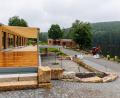 Bild: Hösamer
Die Gaststätte samt Eventbereich und die Außenanlagen des Natur-Resort Seeblick am Trausnitzer Stausee sind bereits weit gediehen.