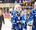 Archivbild: Elke Englmaier
Tom Schwarz (links) wird in der kommenden Saison für den ESV Kaufbeuren auflaufen.