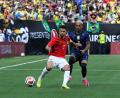 Bild: Brian Fisher/CSM via ZUMA Press Wire/dpa
Ohne Sterne durch die WM: Ägyptens Mittelfeldspieler Mahmoud Hassan Trezeguet (l). (Archivbild)