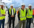 Bild: Josef Rosner
Im Bild die geladenen Gäste, (von links) mit Landratsvertreter Muhammet Dal, Bürgermeister Johann Burger, sowie die Gemeinderäte Peter Wührl und Martin Teubner.